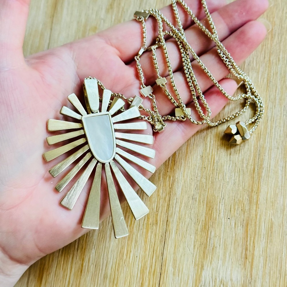 Kendra Scott KS Paula Sunburst Necklace Mother of Pearl Gold Plated Chain 32"